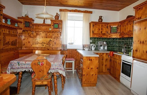 Dobersberg Apartment | Apartment 1 for three people with a view of the garden