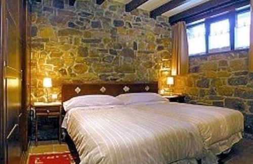 Linero Cottage | (Apartment 1) L´Alfar de Lliñeru rural apartment for 2 people