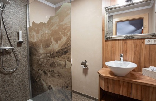 Breitenbach am Inn Cottage | Apartment 1 - Pension Edelweiss
