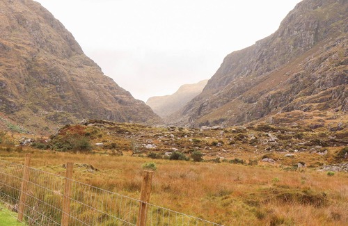 Beaufort Apartment | APARTMENT 1, pet friendly, with a garden in Beaufort, County Kerry