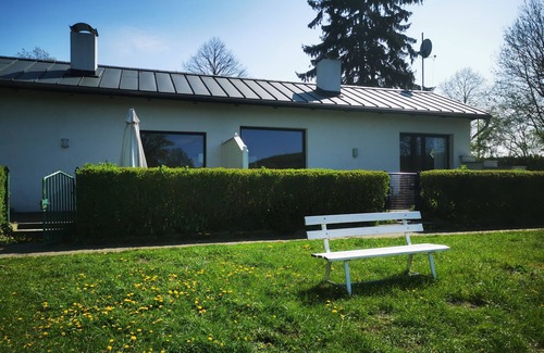 Neukloster Apartment | Apartment 1 with barrel sauna and pets allowed - Ferienhaus Ravensruh
