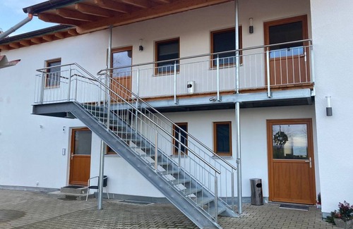Nerenstetten Apartment | Apartment '1' with Shared Terrace, Shared Garden and Wi-Fi
