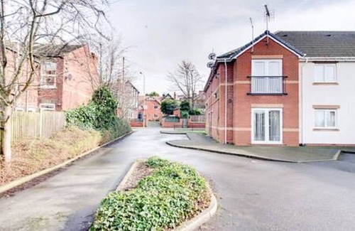 Worksop Apartment | Apartment 10 - 1st Floor, 2 Bed, Sleeps 4, Worksop