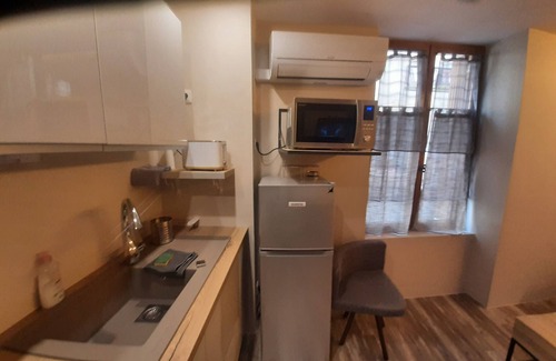 Bourg-Saint-Andeol Apartment | Apartment '105 - Cosy T2' with Wi-Fi and Air Conditioning