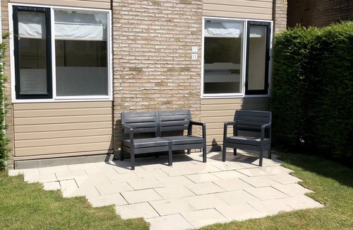 Nieuwvliet House | Apartment 100 meters from the beach with cabin, very complete
