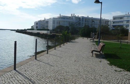 Fuseta Apartment | Apartment 100m² seaside view private parking, swimming pool. To reserve