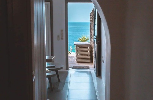 Paradise Apartment | Apartment 11: shared infinity pool & Private plunge pool , sea view, bar, gym