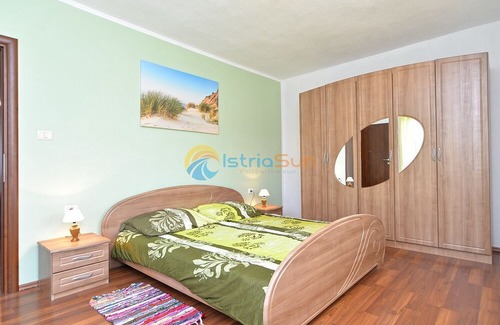 Liznjan Apartment | Apartment 1578/16153 (Istria - Liznjan), 2000m from the beach