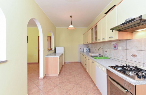 Kastelir-Labinci Apartment | Apartment 1664/17233 (Istria - Kaštelir), 7000m from the beach
