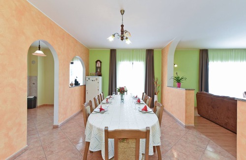 Kastelir-Labinci Apartment | Apartment 1664/17233 (Istria - Kaštelir), 7000m from the beach