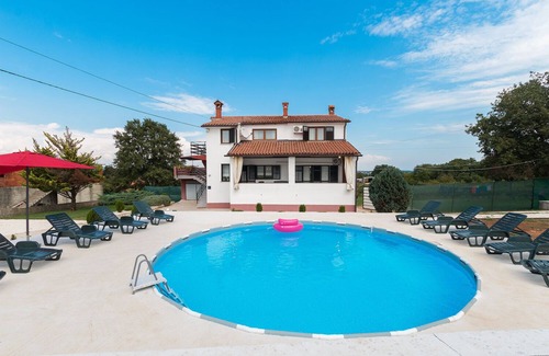 Sajini Apartment | Apartment 1816/21517 (Istria - Barban), 8000m from the beach