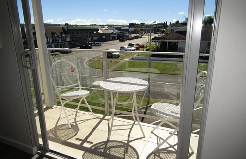 Taupo Apartment | Apartment 19 – Spacious, Central & Stylish