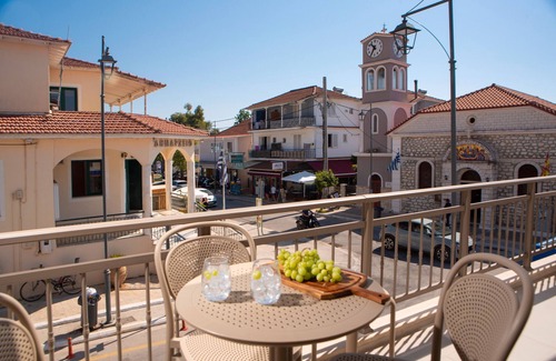 Nidri Apartment | Apartment '1br Suite with Small Balcony' with Balcony and Air Conditioning