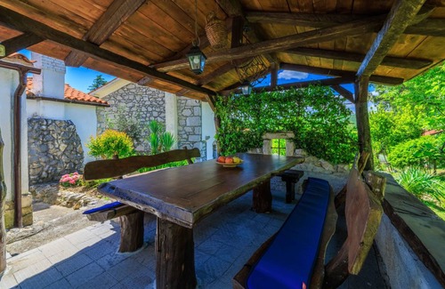 Plomin Apartment | Apartment ∙ 2 bedrooms ∙ 4 guests
