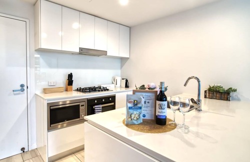 Newstead Apartment | Apartment ∙ 2 bedrooms ∙ 5 guests