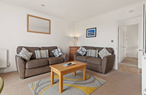 Penally Apartment | Apartment ∙ 2 bedrooms ∙ 4 guests