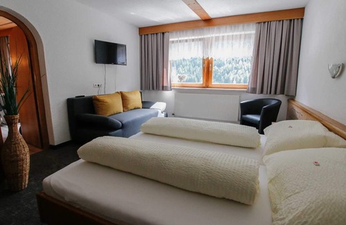 Feichten Apartment | Apartment 2 - Hotel Tia Apart