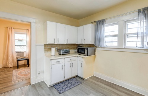 Niagara Falls Apartment | Apartment 2 Mi to Niagara Falls State Park!