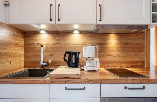Sankt Maergen Apartment | Apartment '2- Ost' with Private Garden, Balcony and Wi-Fi