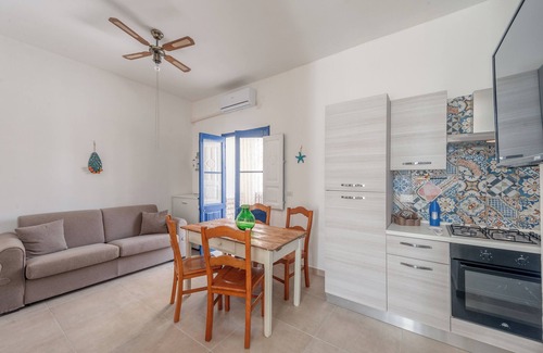 Torre San Gennaro Apartment | Apartment '2' with Private Terrace and Air Conditioning