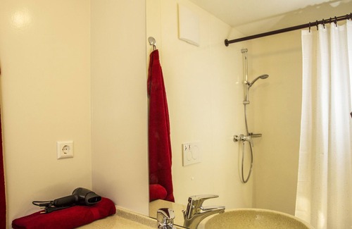 Remchingen Apartment | Apartment 2 with sophisticated equipment between Pforzheim and Karlsruhe