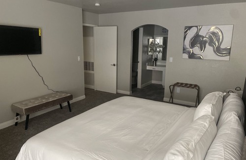 Las Vegas Apartment | Apartment 20 minutes from airport!