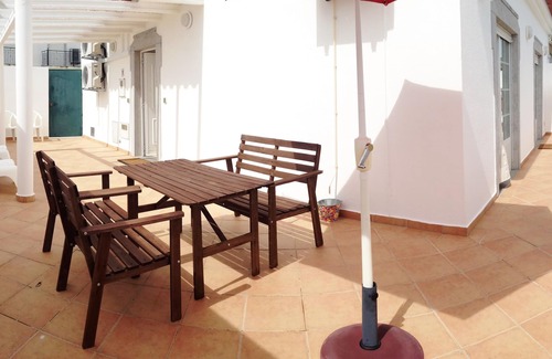 Altura Apartment | Apartment 250 m from Altura beach with terrace, A/C and Internet