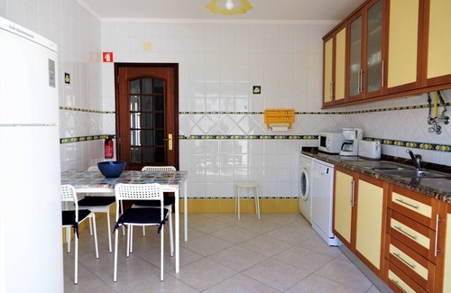 Altura Apartment | Apartment 250 meters from Altura beach with terrace, A/C and Internet