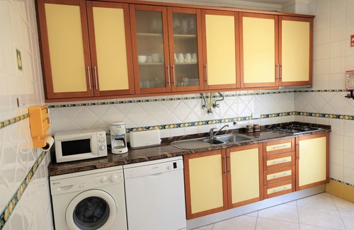 Altura Apartment | Apartment 250 meters from Altura beach with terrace, A/C and Internet