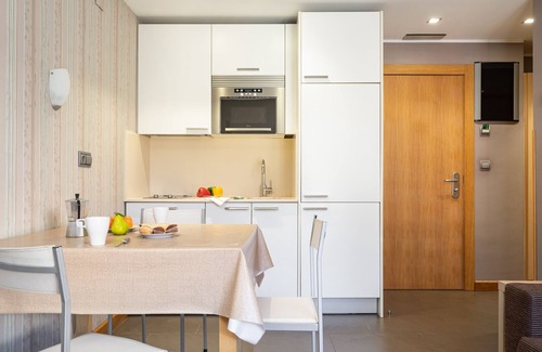 Cangas de Onis Apartment | Apartment '2ºb Apartamento 2 Adultos Y 1 Niño' with Balcony and Wi-Fi