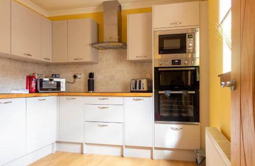 Tillicoultry Apartment | Apartment ∙ 3 guests