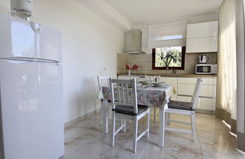 Savudrija Apartment | Apartment 3 in the villa, with garden, swimming pool, barbecue, parking