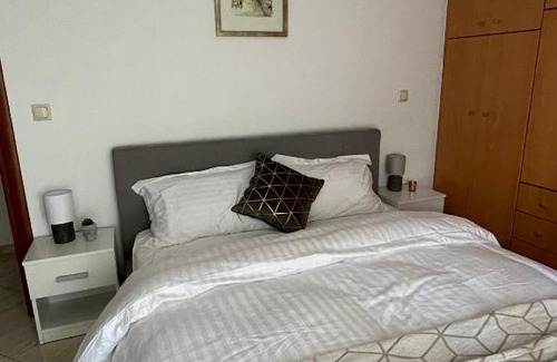 Kaisariani Apartment | Apartment 44 in Athens