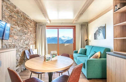Doucy-Combelouviere Apartment | Apartment ∙ 5 guests