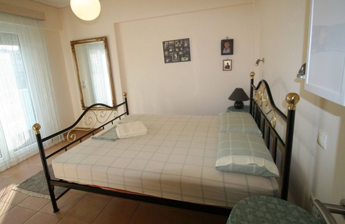 Chalcis Apartment | Apartment 50 meters from the sea in a quiet area.