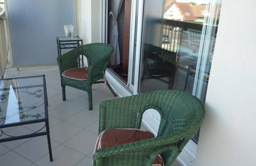 Ouistreham Apartment | Apartment 50m from the sea 4 people
