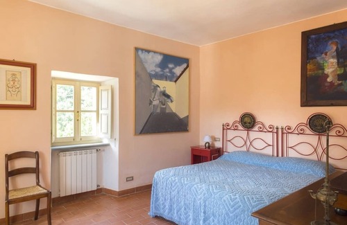 Pontremoli Other | Apartment 6 beds with pool
