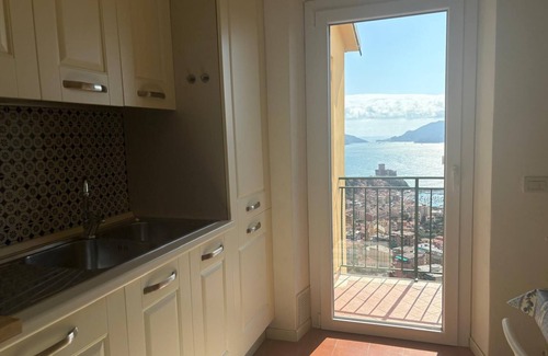 Lerici Apartment | Apartment 6 pax wifi breathtaking sea view