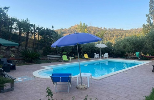 Santa Caterina Dello Ionio Marina Villa | Apartment 6 places with shared pool, surrounded by greenery 1 km from the sea!
