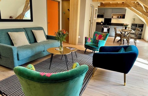 Le Palais Apartment | Apartment '6 - Seigneurie Fouquet - Cocagne' with Wi-Fi