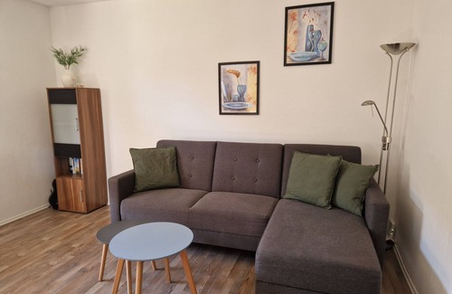 Bergen Apartment | Apartment 70 sqm with 1 separate bedroom on the first floor.