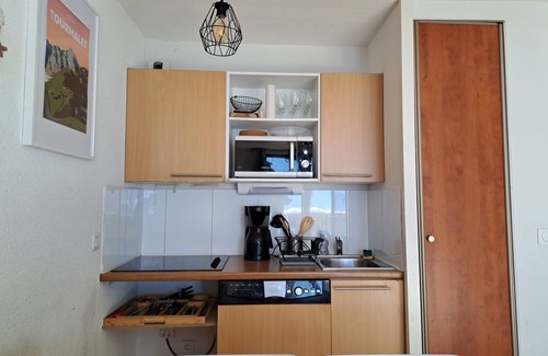 La Mongie Apartment | Apartment 8 Pers. La Mongie. 3 bedrooms. Indoor pool. Close to ski slopes.