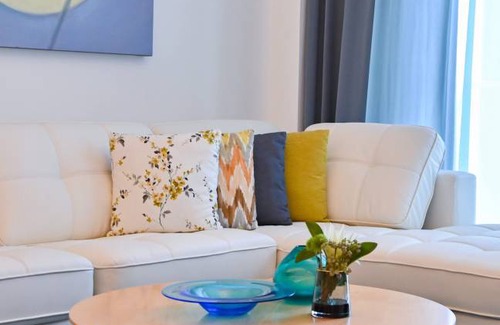 Seef Apartment | Apartment ∙ 8 guests