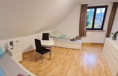 Aulendorf Apartment | Apartment 80 square meters, 3 bedrooms, balcony, max. 6 people
