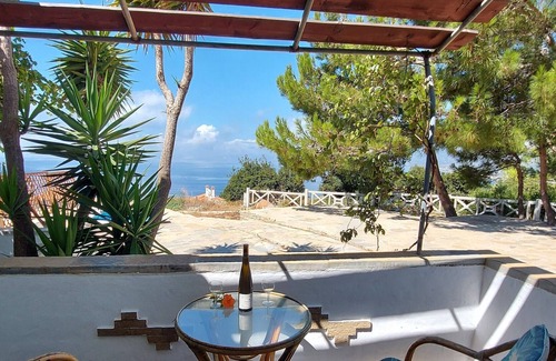 Koumeika House | Apartment 800m from Koumeika, Samos