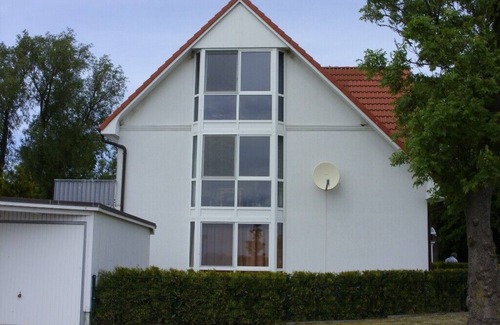 Fahrhof Apartment | Apartment 87 sqm to relax between Breetzer Bodden u. Rassower electricity