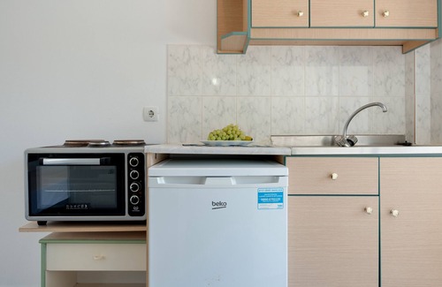 Panormos Apartment | Apartment '9' with Mountain View, Wi-Fi and Air Conditioning