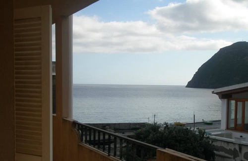 Canneto Apartment | Apartment a few steps from the sea