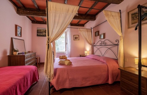 Pereta Other | Apartment "Agriturismo La Pieve - Rose" with Shared Pool & Wi-Fi