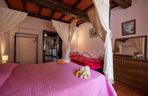 Pereta Other | Apartment "Agriturismo La Pieve - Rose" with Shared Pool & Wi-Fi